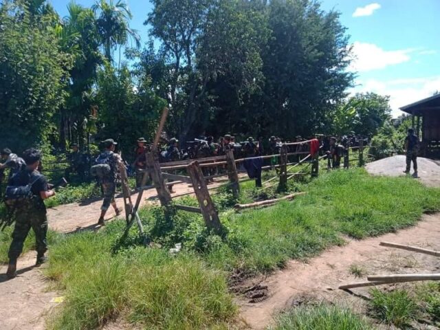 စစ်ကောင်စီတပ်စခန်းတစ်ခု သိမ်းပိုက်ခံရပြီးနောက် KNPP ဌာနချုပ်အား စစ်ကောင ...