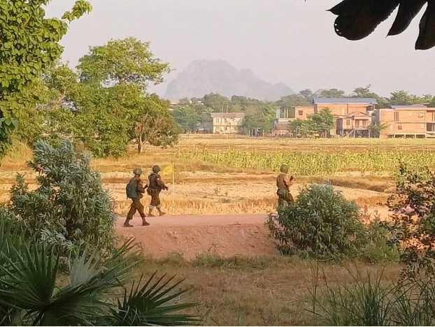 စစ်ရေးပြင်းထန်ခဲ့သည့် ဂျိုင်းမြစ်ဒေသတွင် စစ်ကောင်စီတပ်တို့ စခန်းချနေထိုင်မှုများလာ