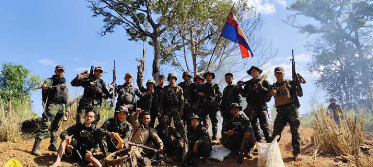 KNDO က မူသယ်စခန်းသိမ်းပိုက်စဥ် လက်နက်ခဲယမ်းအများအပြား သိမ်းဆည်းရရှိ