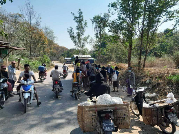 ရေး-ကျုံလောင်း လမ်းပိုင်းကို ကုန်စည်သယ်ယူခွင့်နှင့် သွားလာခွင့် ပိတ်ဆို့ထားဆဲဖြစ်