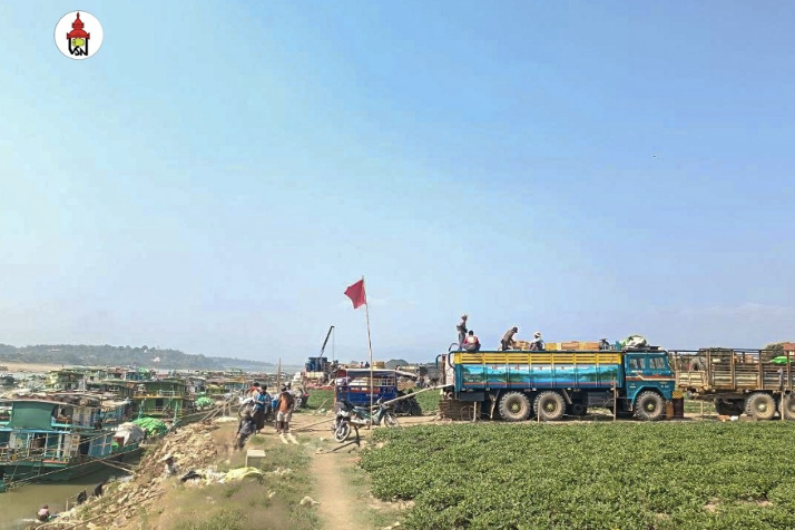Junta plans to ban express cargo boats along Chindwin River