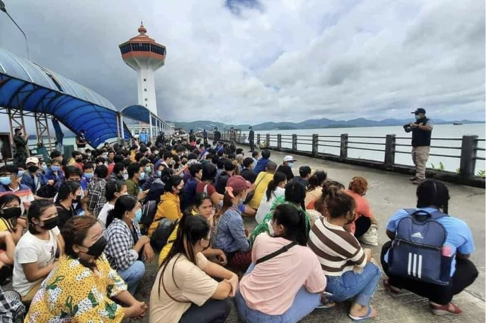 Undocumented Myanmar workers deported to Kawthoung forcibly conscripted