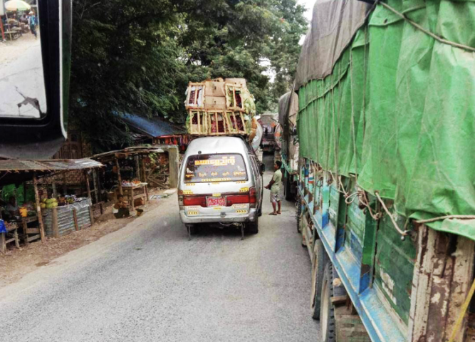 Nearly 700 vehicles stranded as Myitkyina-Mandalay road closed indefinitely